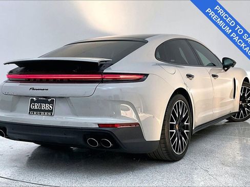 Used 2025 Porsche Panamera 4 w/ Premium Package image 2