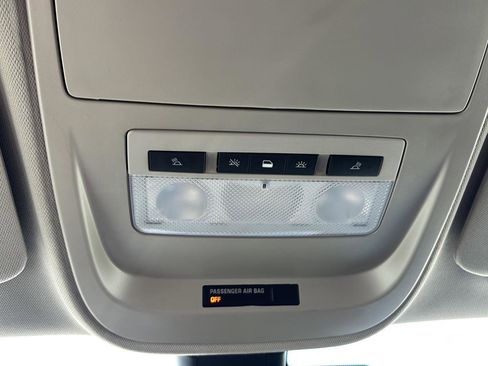 Used 2021 Chevrolet Colorado Z71 w/ Safety Package image 29