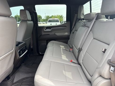 Used 2024 GMC Sierra 1500 SLT w/ SLT Premium Plus Package AWD/4WD image 6