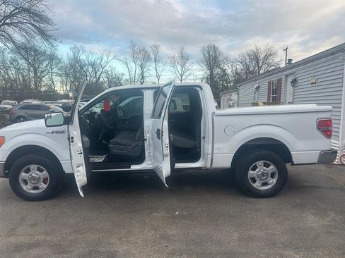 Used 2014 Ford F150 XLT w/ Trailer Tow Package image 8