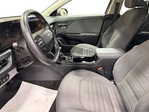 Used 2025 Kia K4 EX image 9