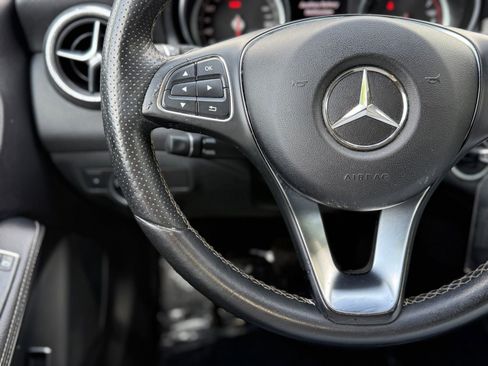 Used 2018 Mercedes-Benz CLA 250 image 26