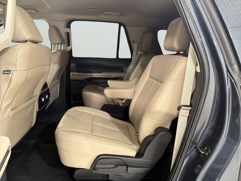 Used 2022 Ford Expedition Max XLT RWD image 11