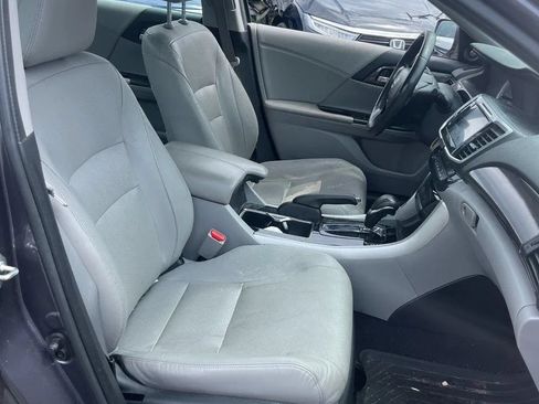 Used 2017 Honda Accord EX-L image 22