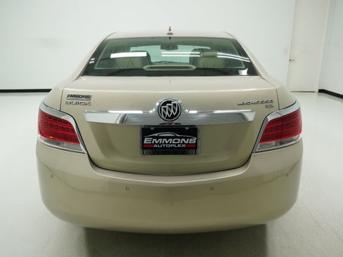 Used 2011 Buick LaCrosse CXL image 5