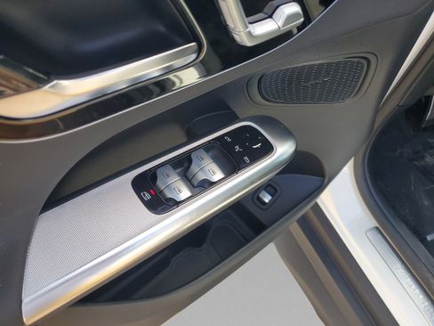 Certified 2026 Mercedes-Benz GLC 300 4MATIC image 19