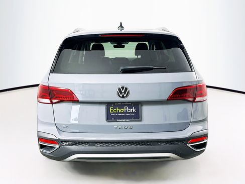 Used 2024 Volkswagen Taos SE FWD image 7