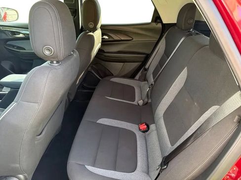 Used 2025 Chevrolet TrailBlazer LT FWD image 28