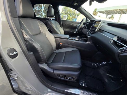 Certified 2026 Lexus RX 350h w/ Convenience Package image 11