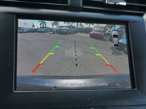 Used 2020 Ford Fusion SE image 12