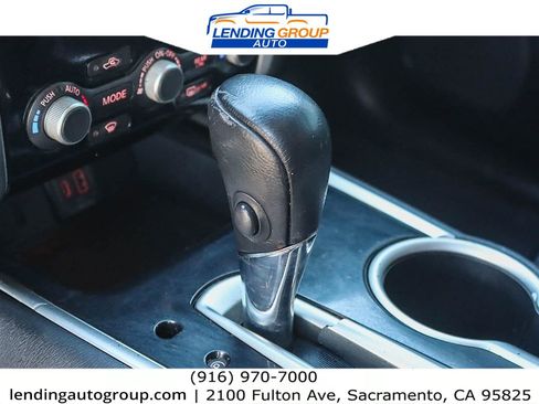 Used 2019 Nissan Pathfinder SV image 17