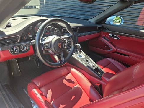 Certified 2017 Porsche 911 Carrera 4S AWD/4WD image 4