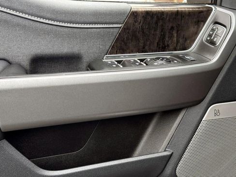 Used 2025 Ford F450 Lariat image 17