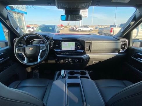Used 2025 Chevrolet Silverado 2500 LTZ image 17