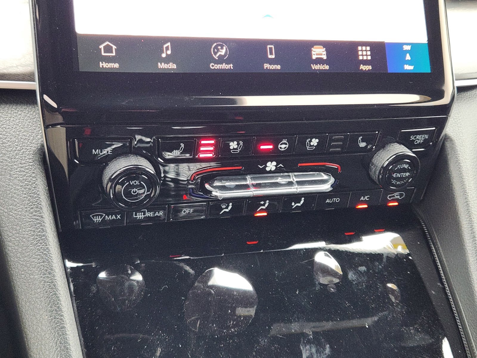 New 2025 Jeep Grand Cherokee L Limited w/ Luxury Tech Group II RWD image 19