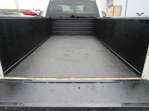 Used 2018 Ford F250 XL w/ Power Equipment Group RWD image 22