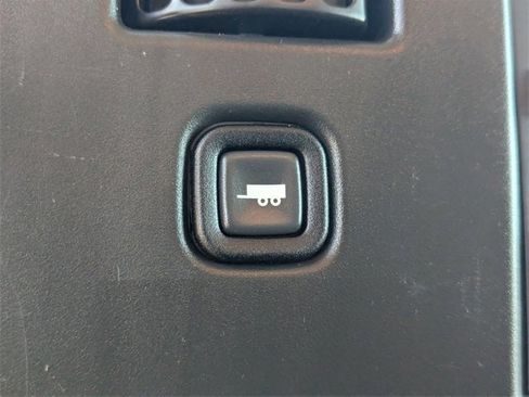 Used 2024 GMC Savana 2500 Work Van w/ Driver Convenience Package image 32