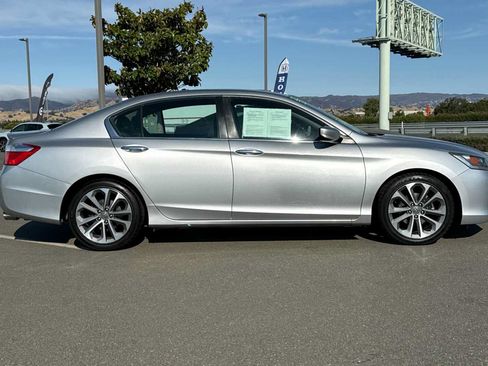 Used 2015 Honda Accord Sport image 3