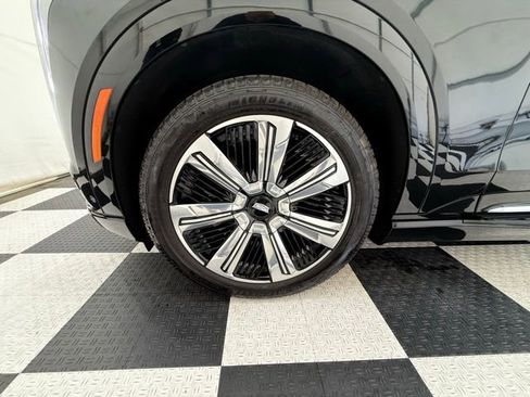 Used 2025 Cadillac Escalade IQ Luxury 2 w/ LPO, Premium Carpet Package AWD/4WD image 12