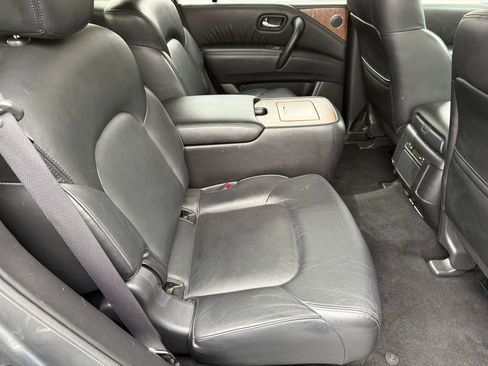 Used 2024 Nissan Armada SL w/ Captain's Chairs Package RWD image 15