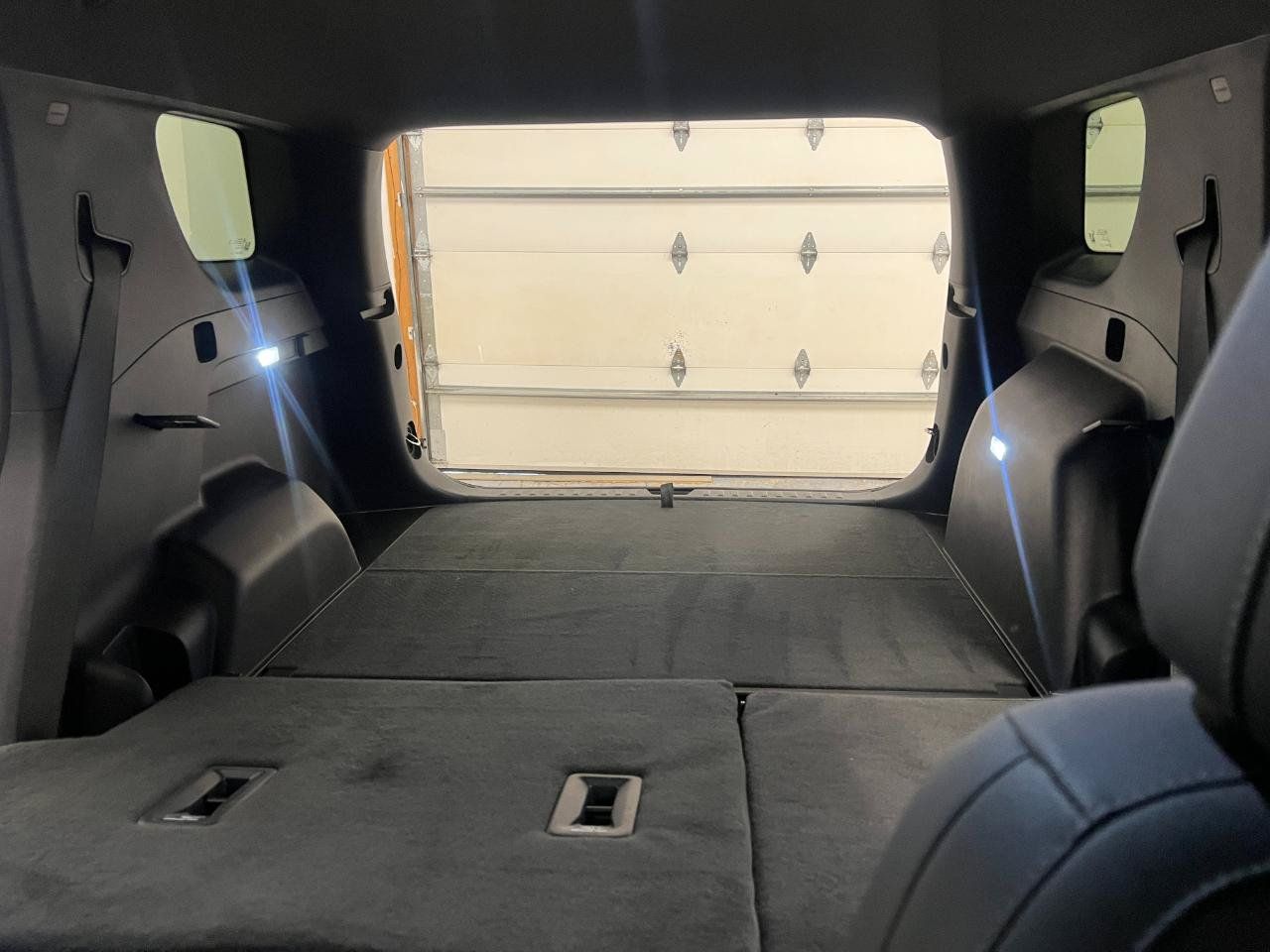 Used 2025 Chevrolet Equinox LT w/ Convenience Package II FWD image 48