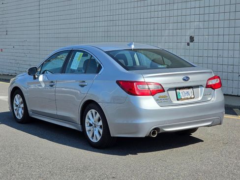 Used 2016 Subaru Legacy 2.5i Premium AWD/4WD image 5