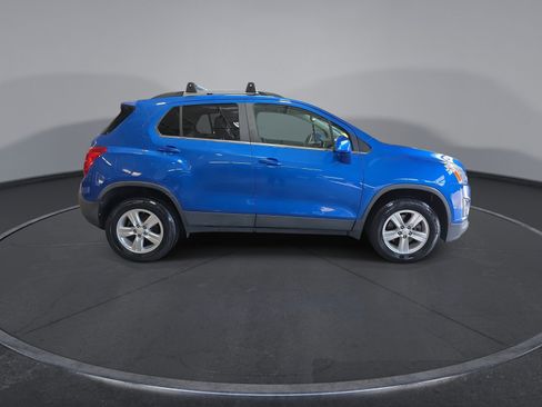 Used 2015 Chevrolet Trax LT w/ LT Plus Package AWD/4WD image 9