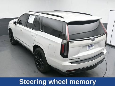 Used 2023 Cadillac Escalade Sport Platinum w/ LPO, ONYX Package AWD/4WD image 23