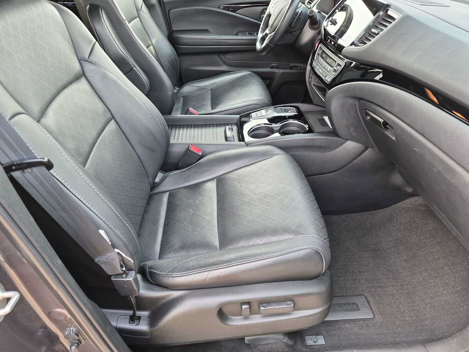 Certified 2019 Honda Passport Elite image 21