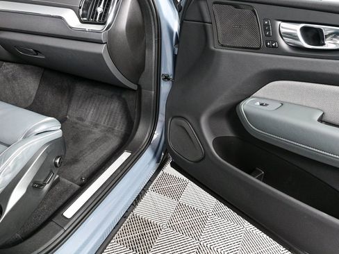 Used 2022 Volvo XC60 T8 R-Design w/ Advanced Package image 24