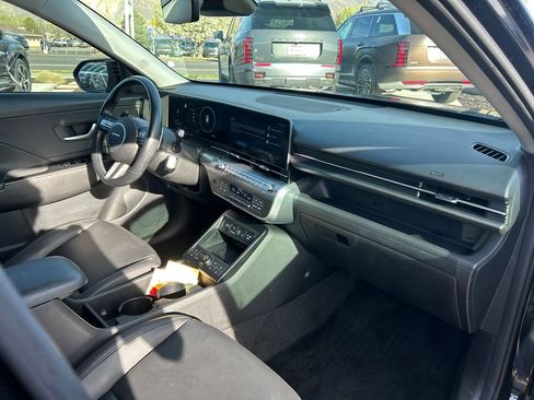 Used 2024 Hyundai Kona Limited AWD/4WD image 12