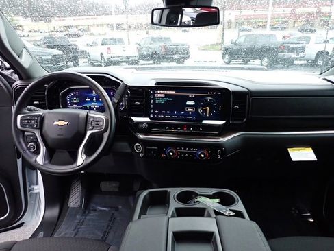 Used 2025 Chevrolet Silverado 3500 LT w/ All Star Edition image 17