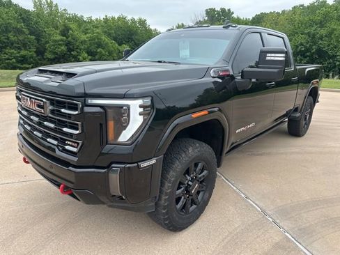 Used 2024 GMC Sierra 2500 AT4 w/ Max Trailering Package AWD/4WD image 1