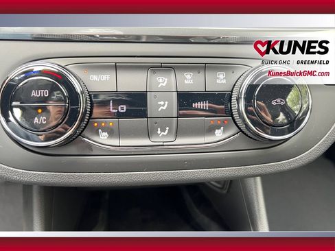 New 2026 Buick Envista Sport Touring w/ Convenience I Package FWD image 32
