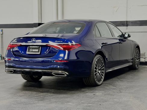 Used 2024 Mercedes-Benz S 580 4MATIC Sedan image 12