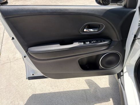 Used 2022 Honda HR-V EX-L image 15