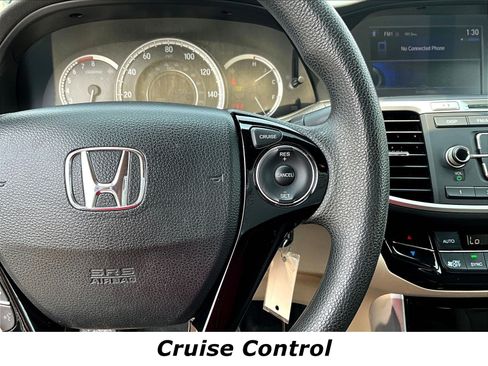 Used 2017 Honda Accord LX image 11