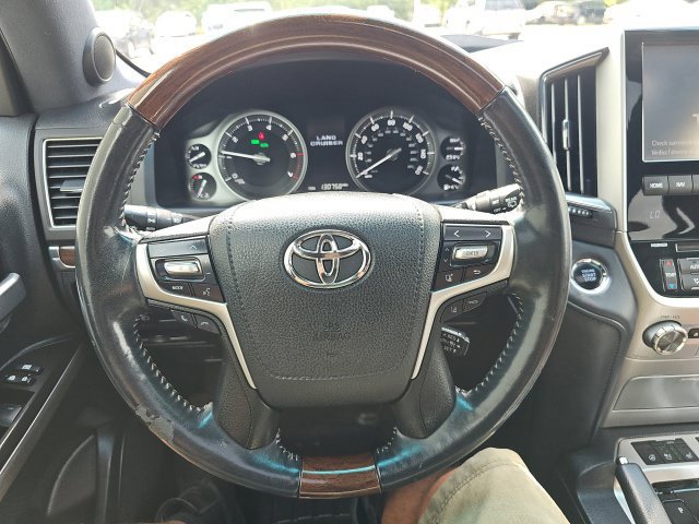Used 2017 Toyota Land Cruiser AWD/4WD image 18