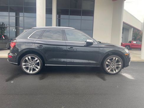 Used 2018 Audi SQ5 Prestige w/ Prestige Package AWD/4WD image 12