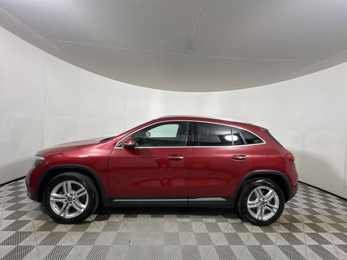 Used 2021 Mercedes-Benz GLA 250 4MATIC image 4