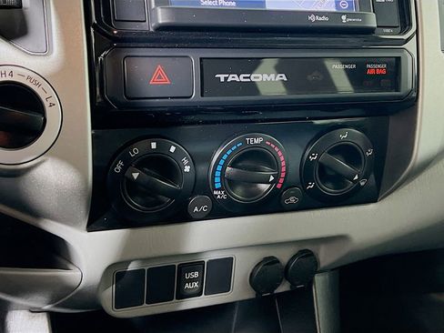 Used 2015 Toyota Tacoma 4x4 Double Cab w/ TRD Sport Package image 15