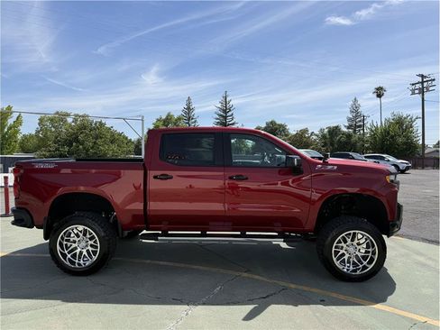 Used 2019 Chevrolet Silverado 1500 LT Trail Boss AWD/4WD image 5