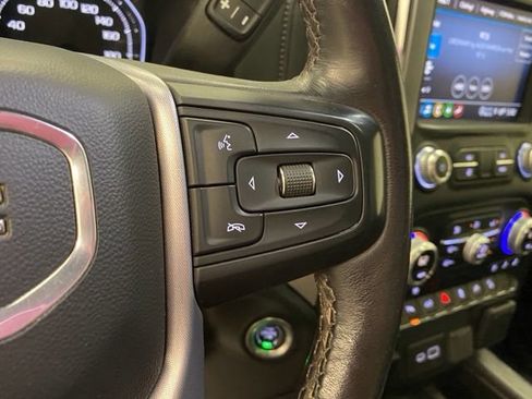 Used 2022 GMC Sierra 3500 SLT w/ SLT Preferred Package AWD/4WD image 31