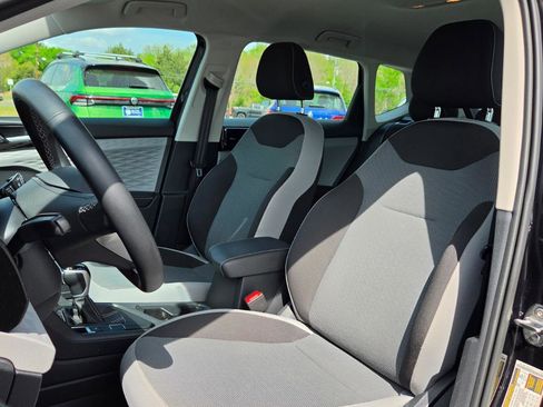 Used 2024 Volkswagen Taos S image 22