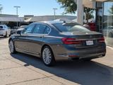 Used 2017 BMW 740i image 3