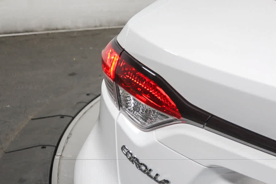 Used 2024 Toyota Corolla LE FWD image 7