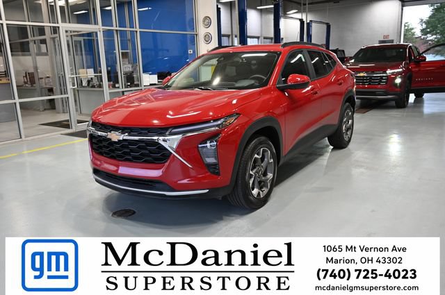 Used 2026 Chevrolet Trax LT FWD image 1