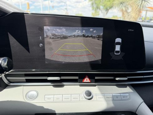 Used 2023 Hyundai Elantra Limited FWD image 23