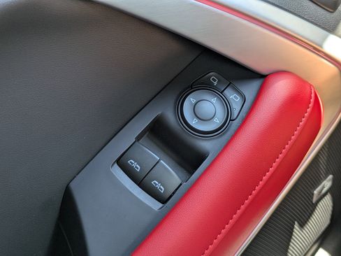 Used 2020 Chevrolet Camaro SS RWD image 22