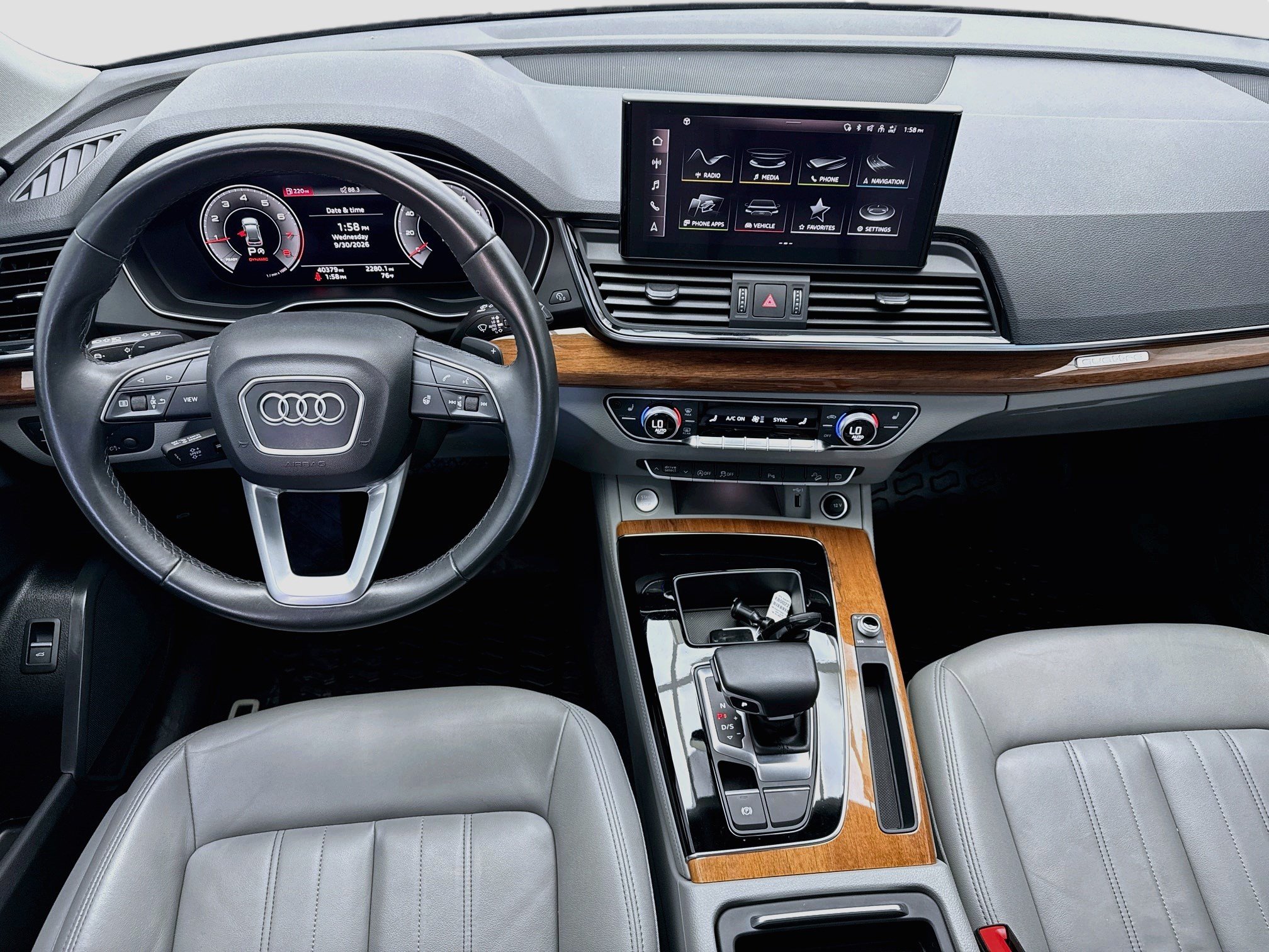 Used 2022 Audi Q5 2.0T Premium Plus w/ Premium Plus Package AWD/4WD image 15